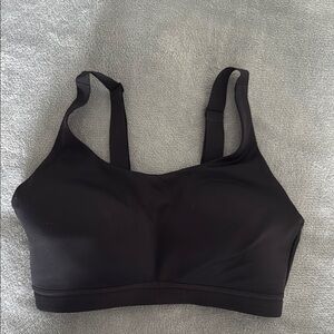 Women’s Alo sports bra